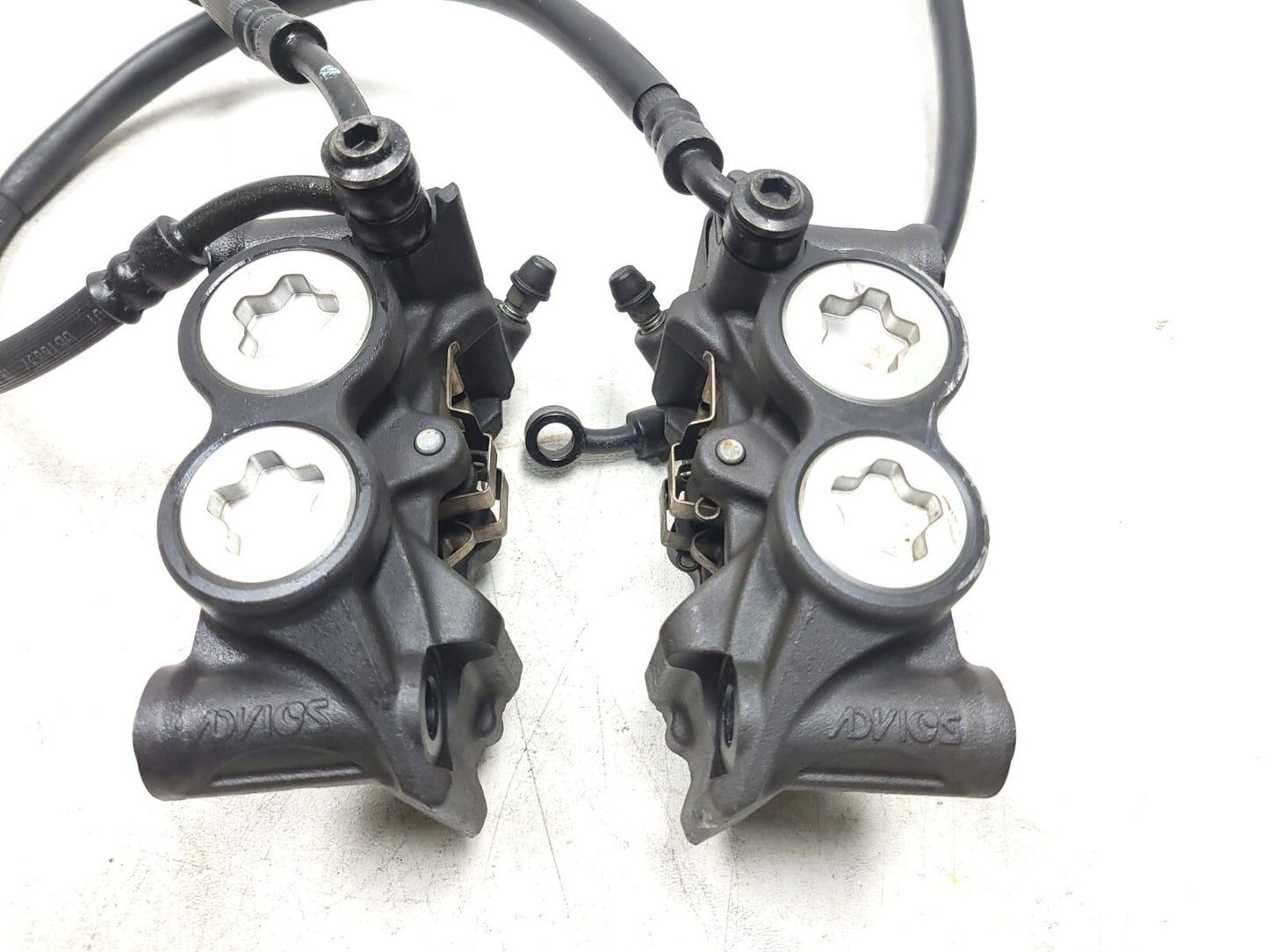 2014 - 2016 Yamaha Fz09 Front Brake Caliper Left & Right OEM