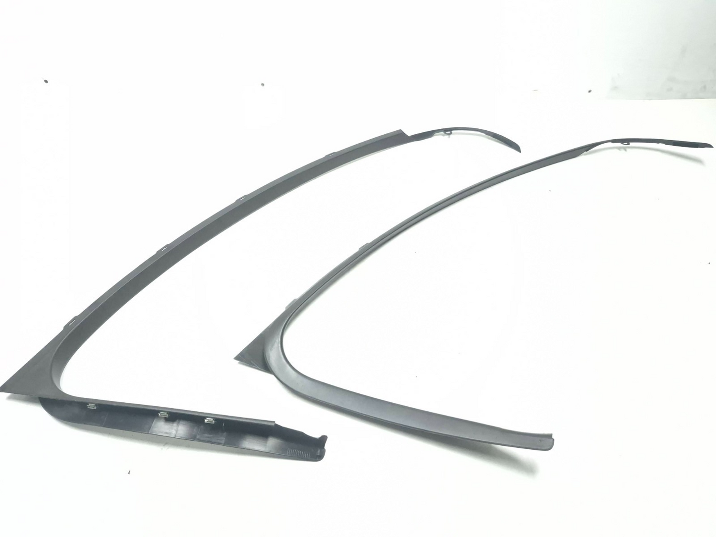 2013 Volvo S60 Front Door Window Frame Trim Molding Left & Right Pair OEM