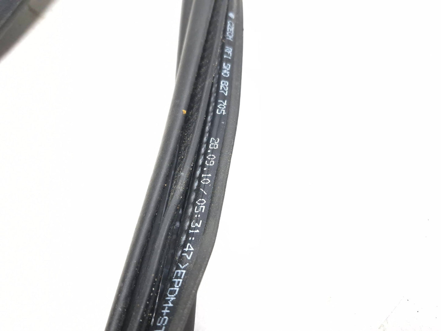 2011 Volkswagen Tiguan Tailgate Trunk Weatherstrip Seal OEM