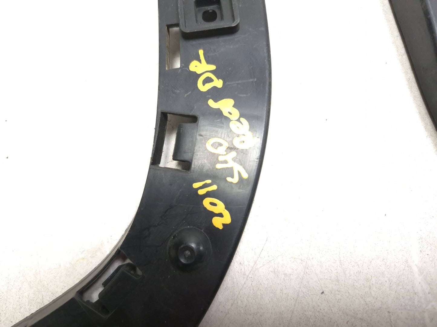 2011 Volvo S40 Rear Bumper Support Bracket Left & Right OEM
