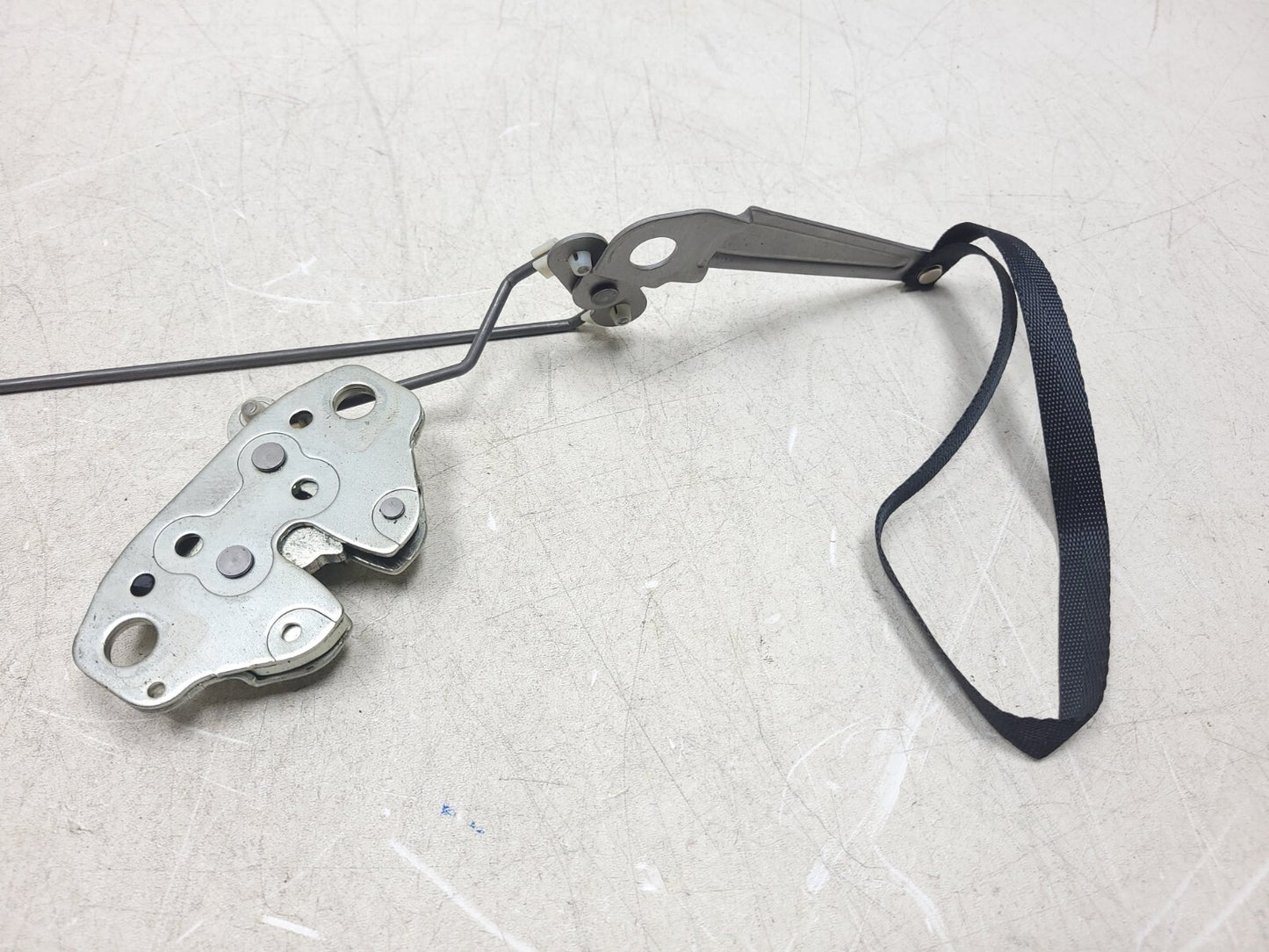 07 - 13 Suzuki Sx4 Hatchback Rear Seat Backrest Lock Latch Left & Right  OEM