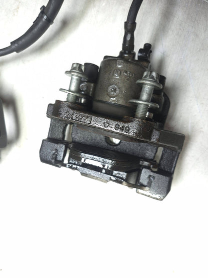 2008 BMW X6 E71 Brake Caliper Left & Right Pcs 4 OEM