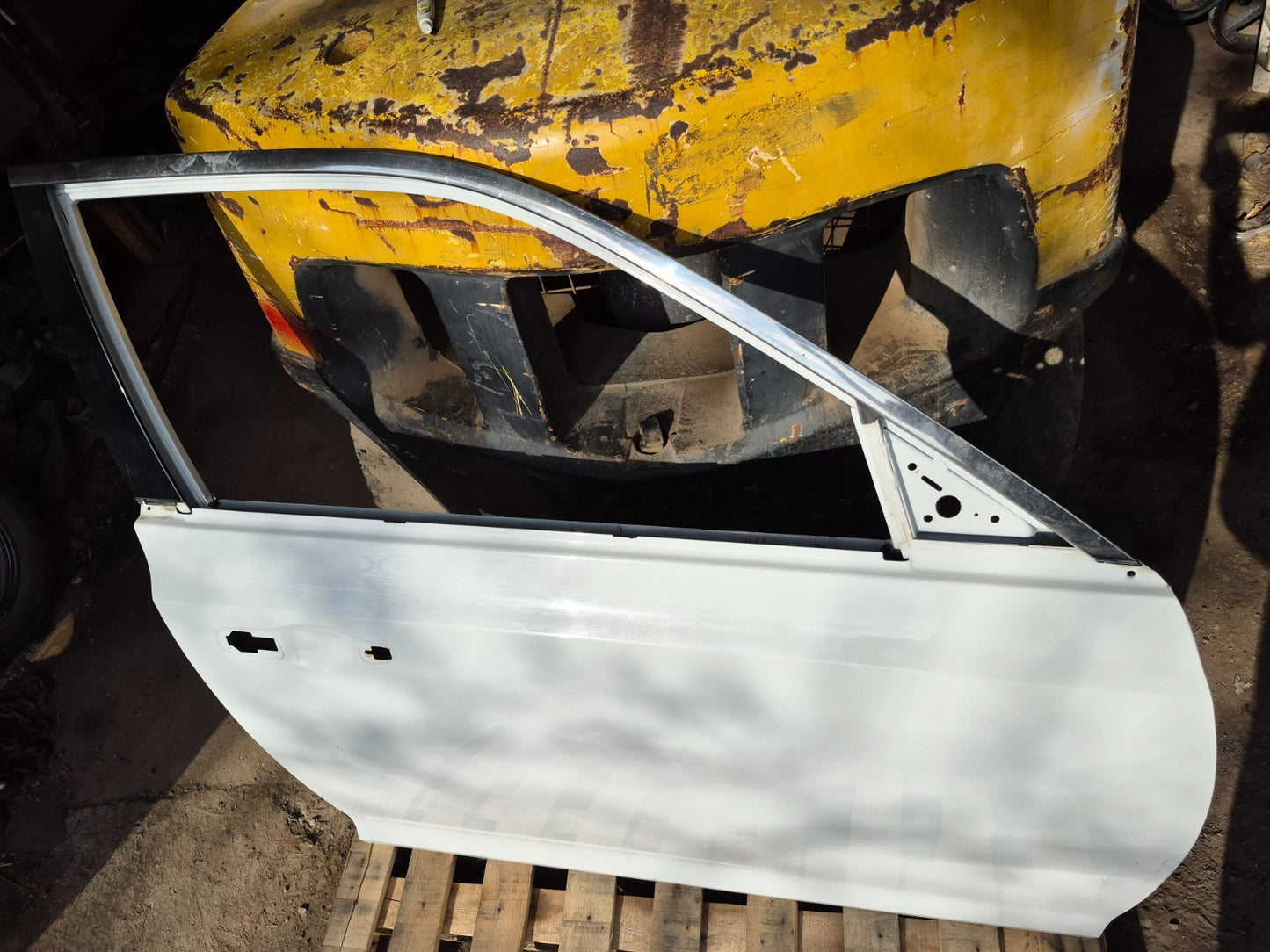 2018 Chrysler 300 Front Door Shell Passenger Side Right OEM