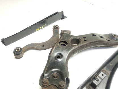 11-17 Lexus CT200h Rear Control Arm Passenger Side 5pcs Oem✅