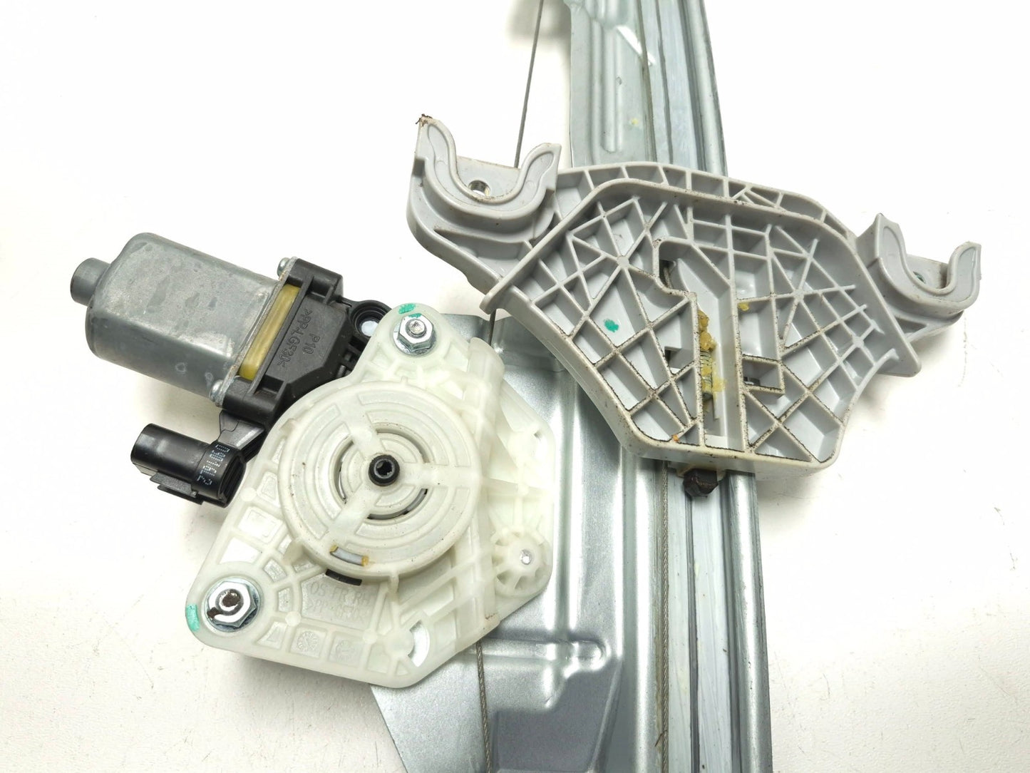 2019 Hyundai Kona Front Door Window Regulator Right Passenger Side W/ Motor OEM
