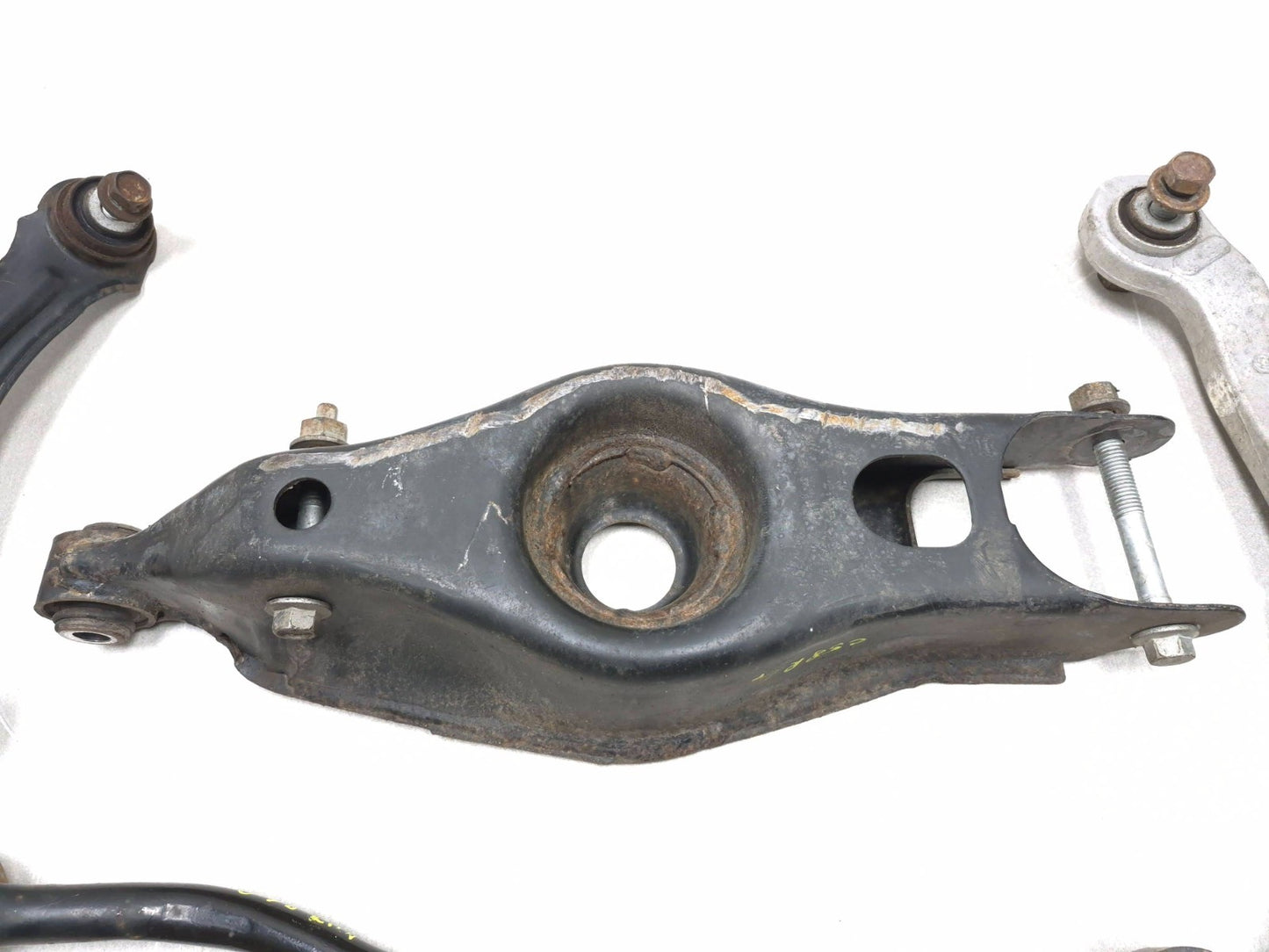 2018 Chrysler 300 AWD Rear Control Arm Driver Side Left 5pcs OEM