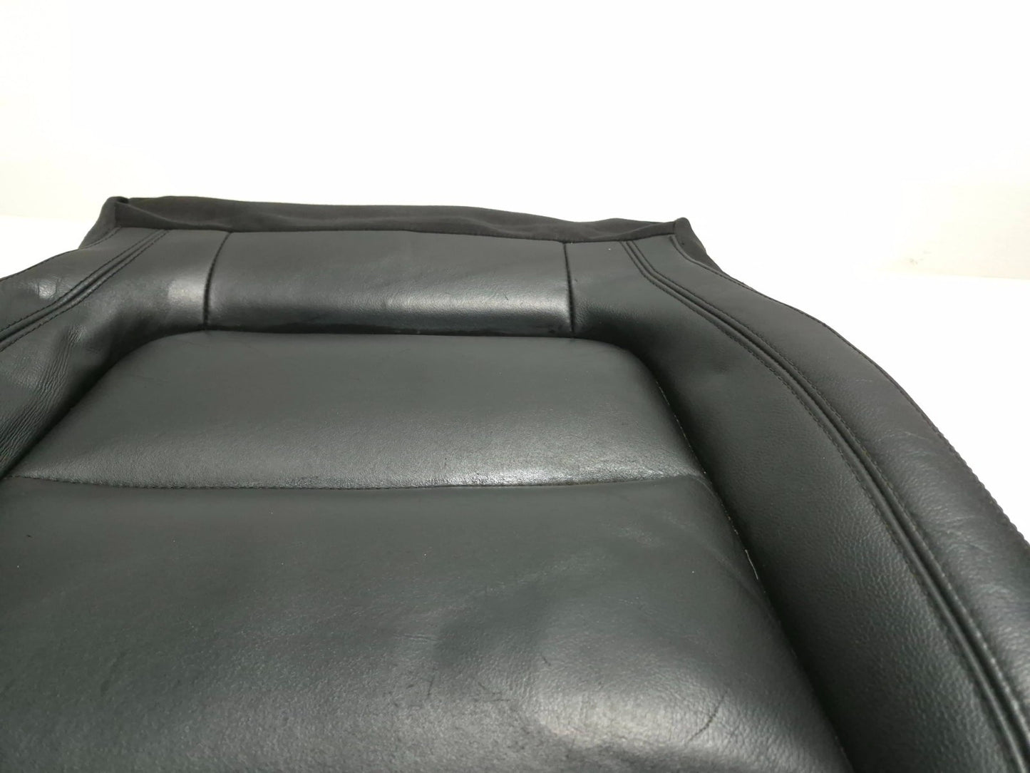 2011 Volkswagen Tiguan Front Seat Lower Cushion Passenger Side Right OEM