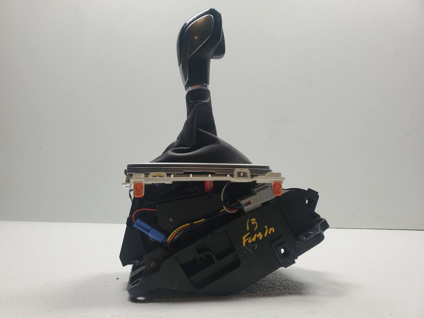 2013 Ford Fusion Automatic Transmission Gear Shifter Lever Selector OEM