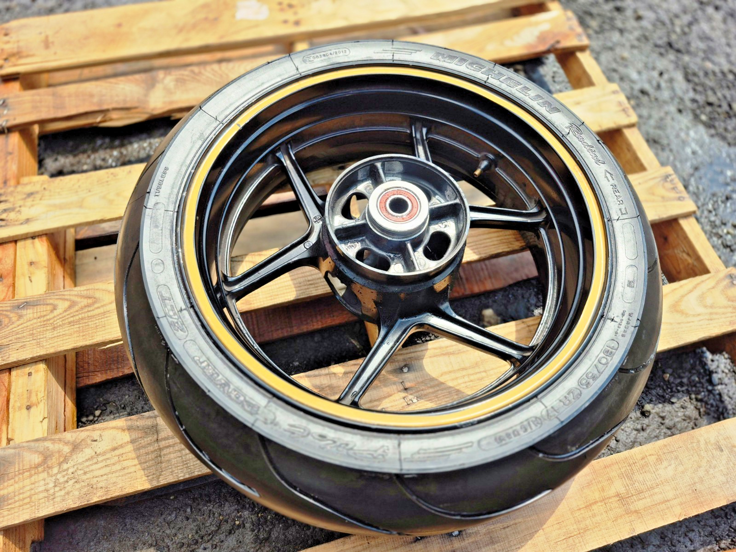 2005 Kawasaki Ninja Zx10r Rear Wheel Rim & Tire  OEM