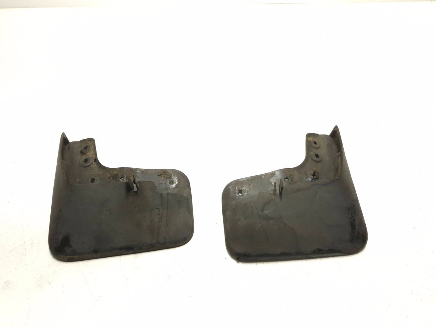2011 Volkswagen Tiguan Front Splash Guards Left & Right OEM