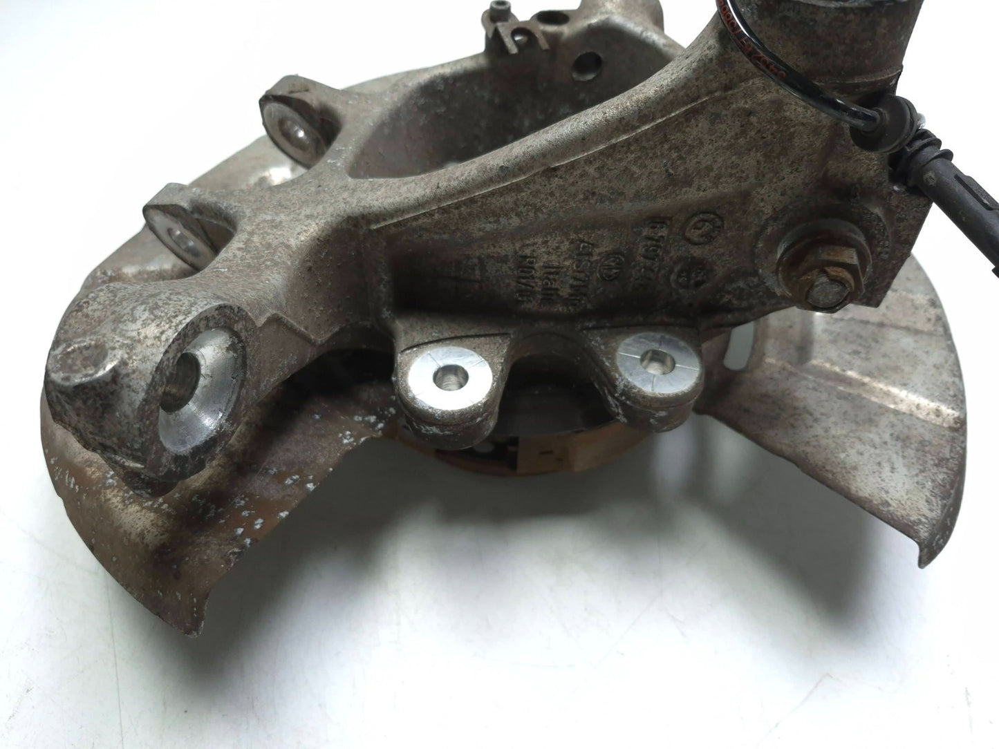 2011 BMW 750li RWD Rear Spindle Knuckle Wheel Hub Passenger Side Right OEM