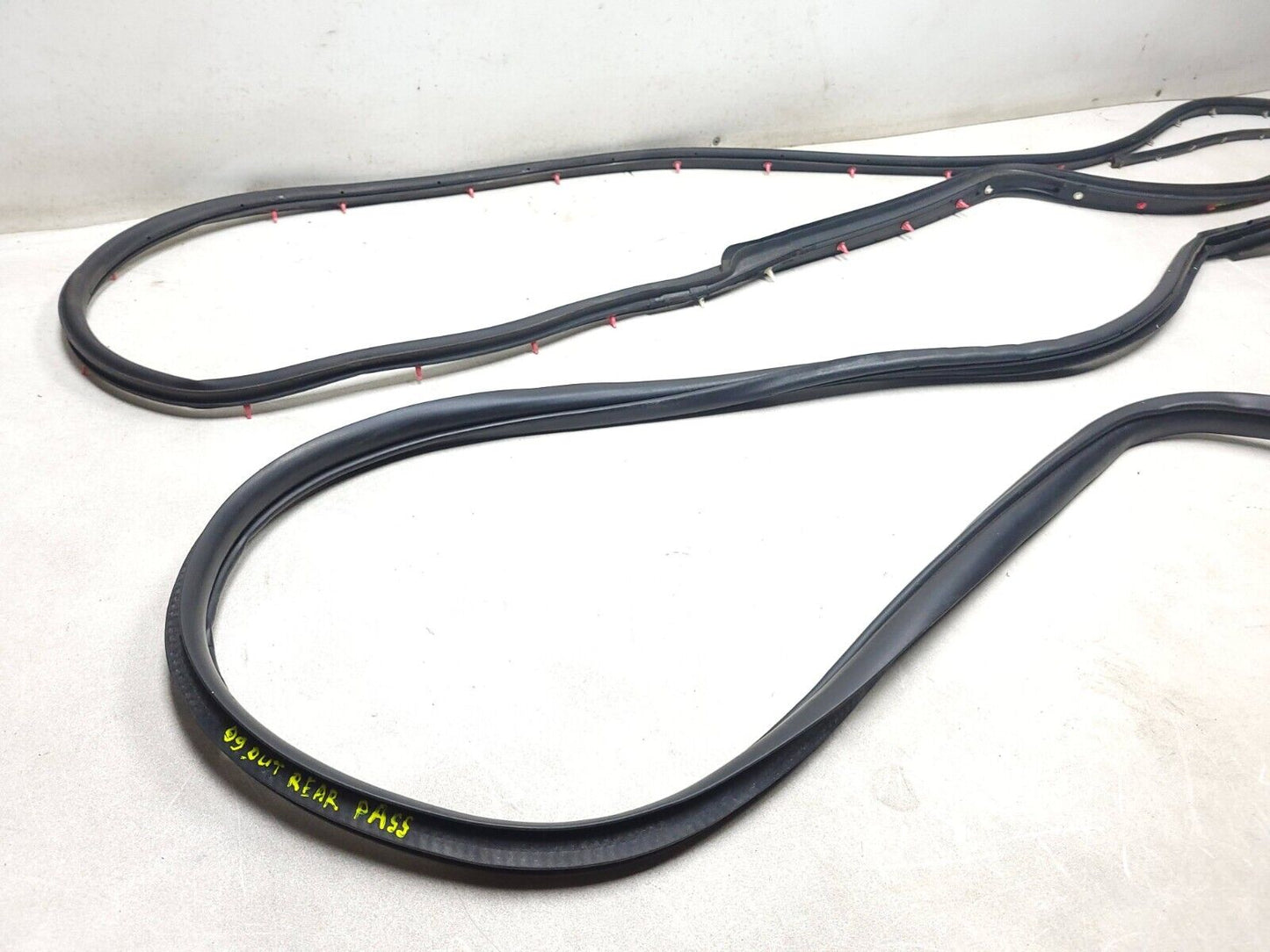 07-09 Mitsubishi Outlander Door Weatherstrip Seal Rear Passenger Side 2pcs OEM