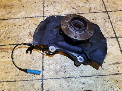 2007 BMW 650i E63 Front Spindle Knuckle Wheel Hub Right Passenger Side OEM
