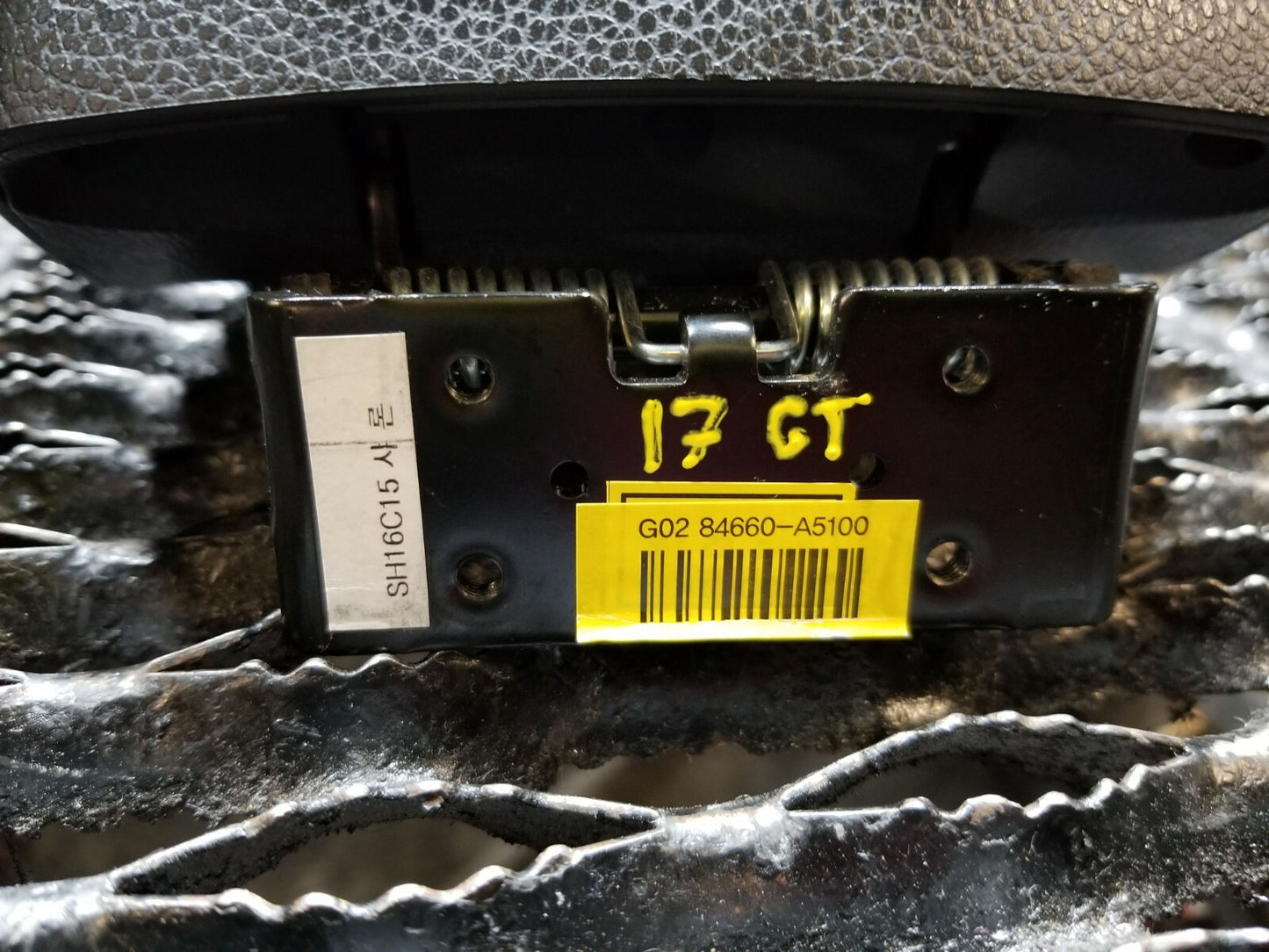 2017 Hyundai Elantra Gt Center Console Armrest OEM