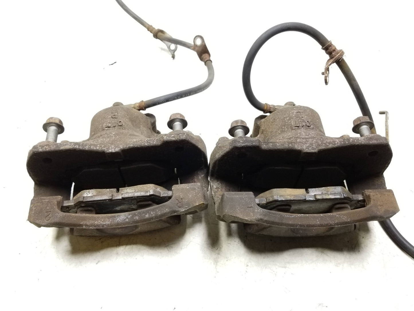2011 Scion Xb Front Brake Caliper Driver & Passenger Side Pair OEM