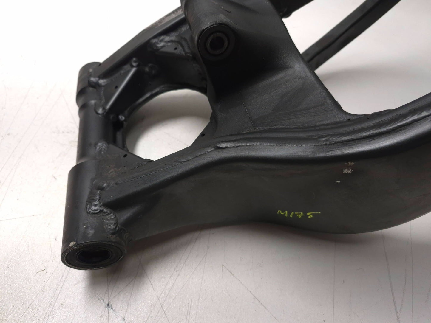 2005 Kawasaki Ninja Zx10r Rear Swingarm OEM