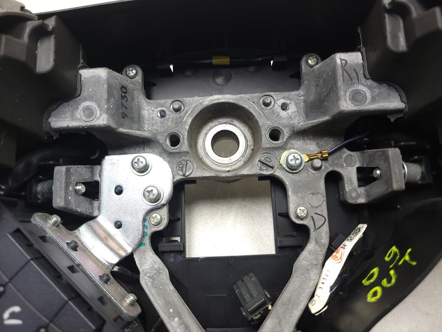 2007-2013 Mitsubishi Outlander Steering Wheel OEM