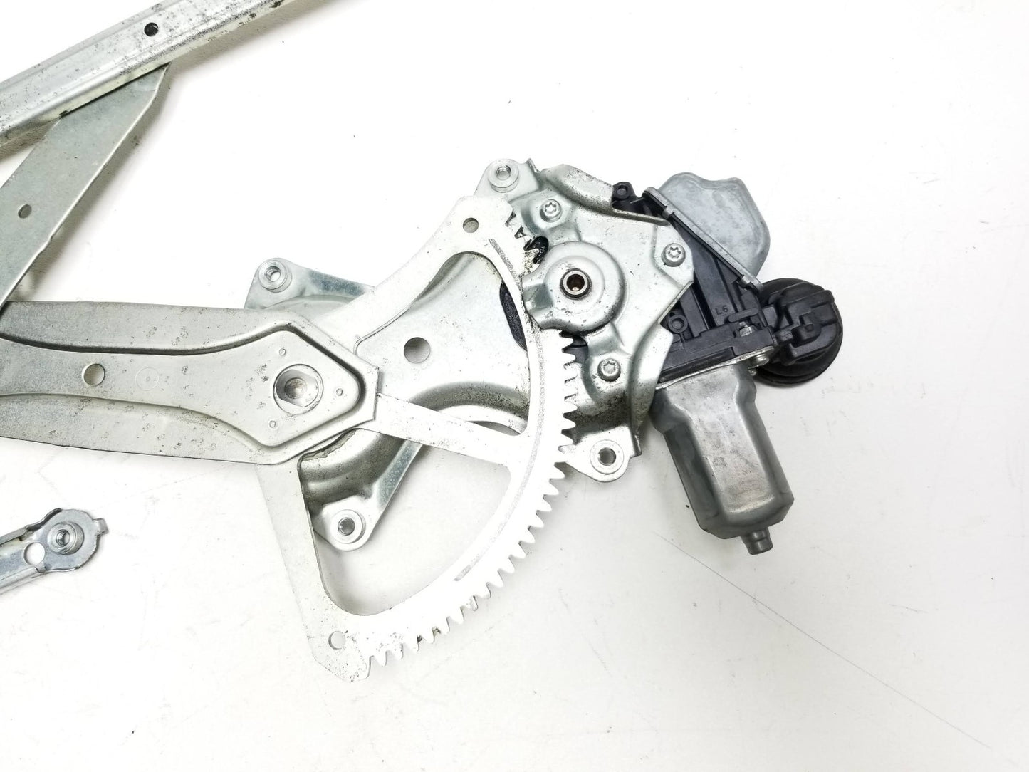 11-17 Lexus CT200h Front Door Window Regulator Motor Driver Side Right OEM