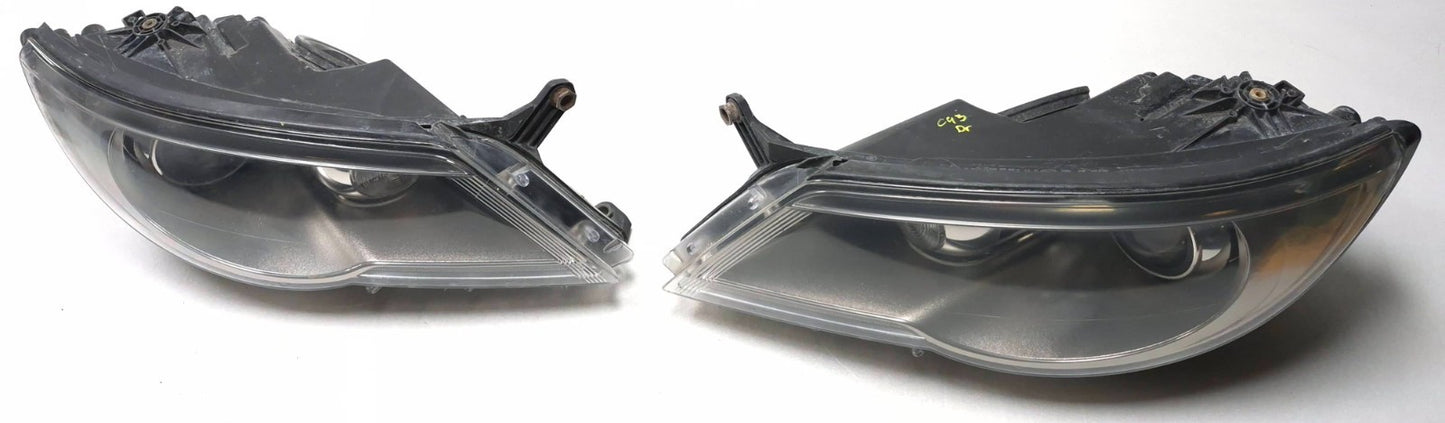 2011 Volkswagen Tiguan Headlight Left & Right Xenon OEM