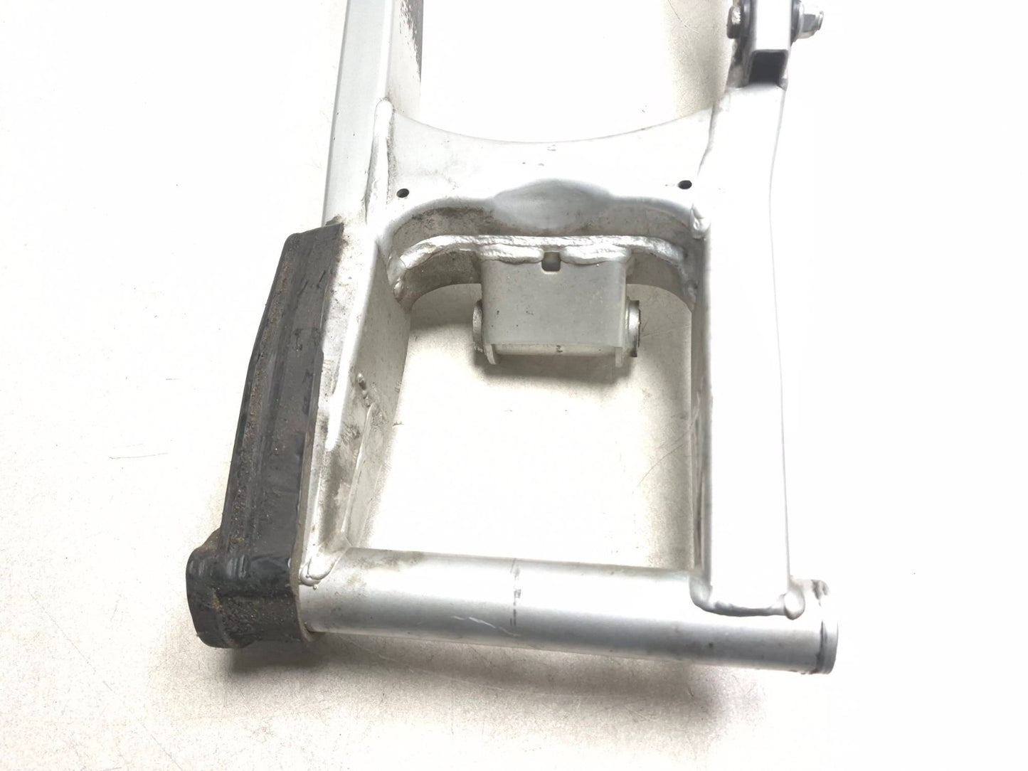 2006 Suzuki Katana Gsx600f Rear Swingarm OEM
