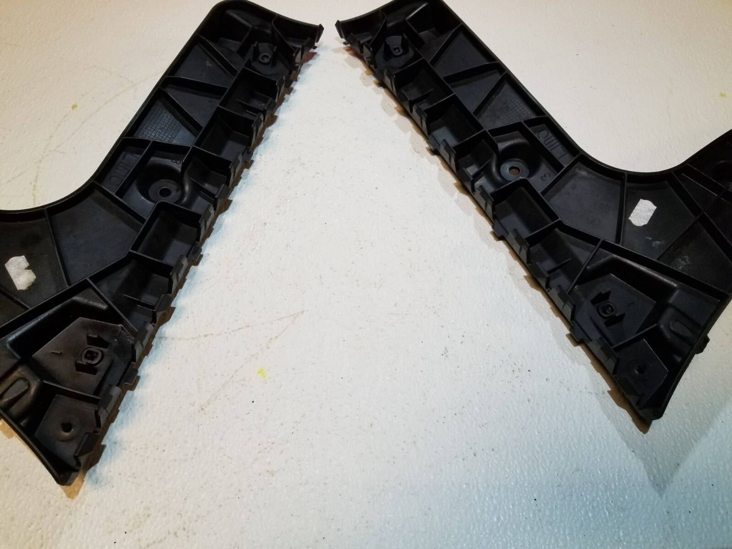 12 13 14 15 Audi A6 Rear Right & Left Bumper Guide Bracket 2pcs OEM