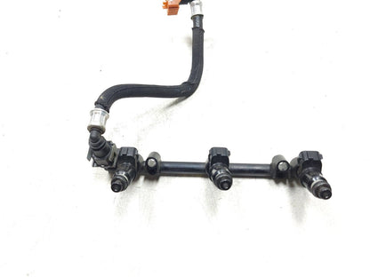 2009 - 2016 Triumph Street Triple R Fuel Rail & Injectors OEM