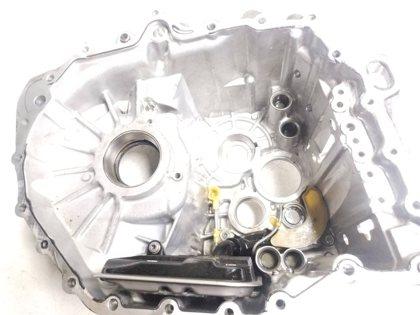2012 Volkswagen GTI Automatic Transmission Rear Case Housing 02e301103j OEM