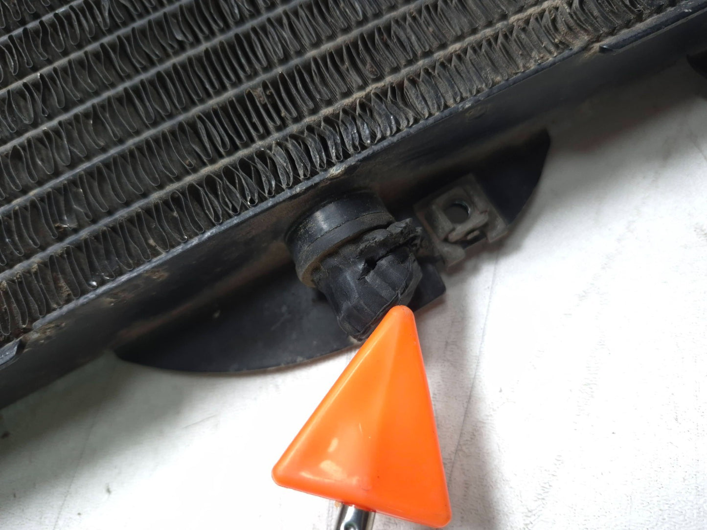 1991 Yamaha Fzr600r Engine Coolant Radiator OEM