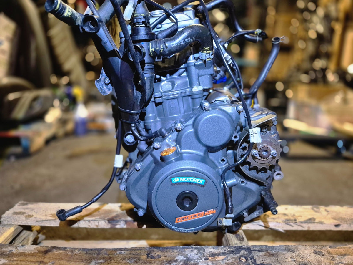 2017 - 2023 Ktm 390 Duke Engine Motor OEM 4,539 Miles