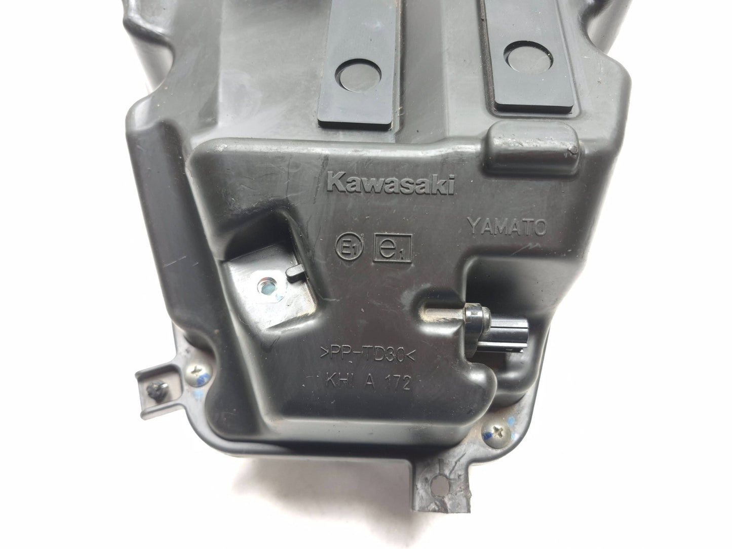 2018 Kawasaki Ninja 650 Ex650 Air Cleaner Box OEM