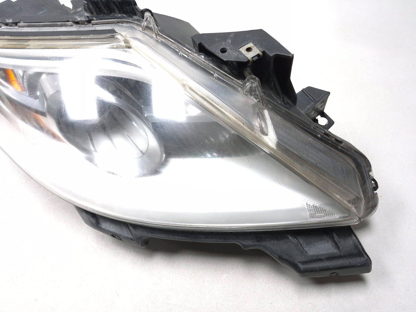 2011 Mazda Cx-9 Headlight Passenger Side Right OEM