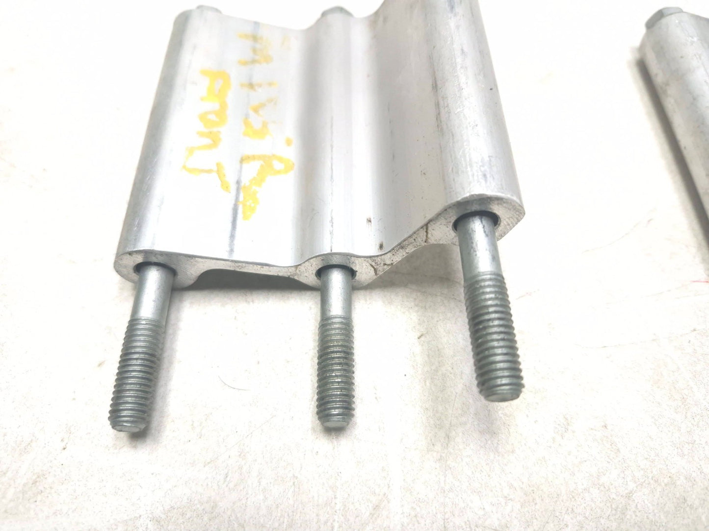 2023 Can-am Ryker 600 Left & Right Engine Motor Mount Bracket  Pair OEM