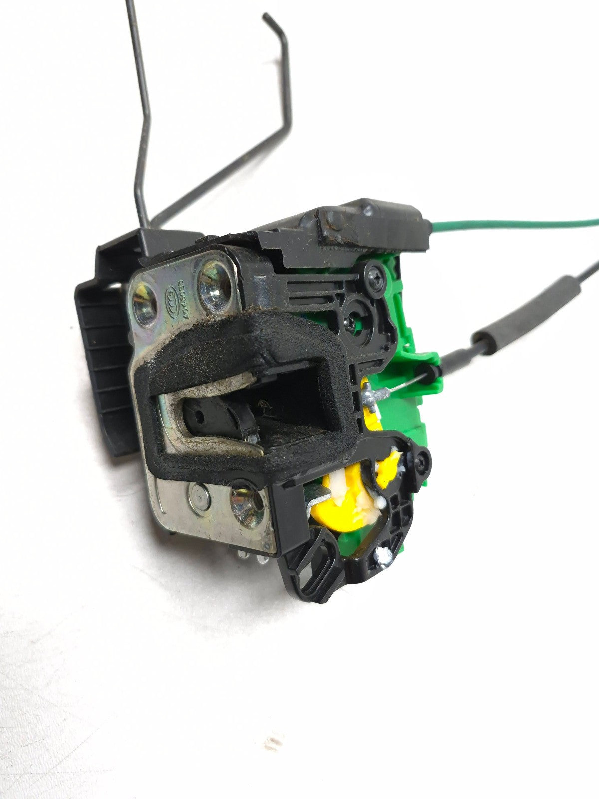 2014 Hyundai Accent Driver Front Left Door Lock Actuator OEM