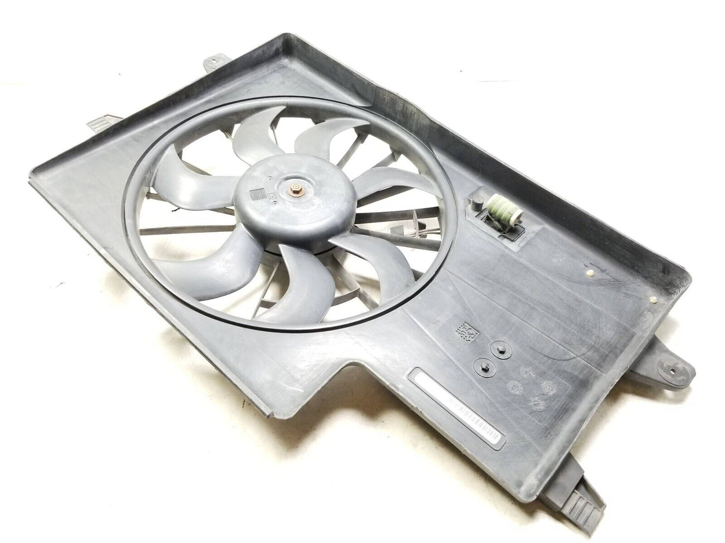 2007 - 2010 Ford Focus Radiator Fan Motor Assembly OEM