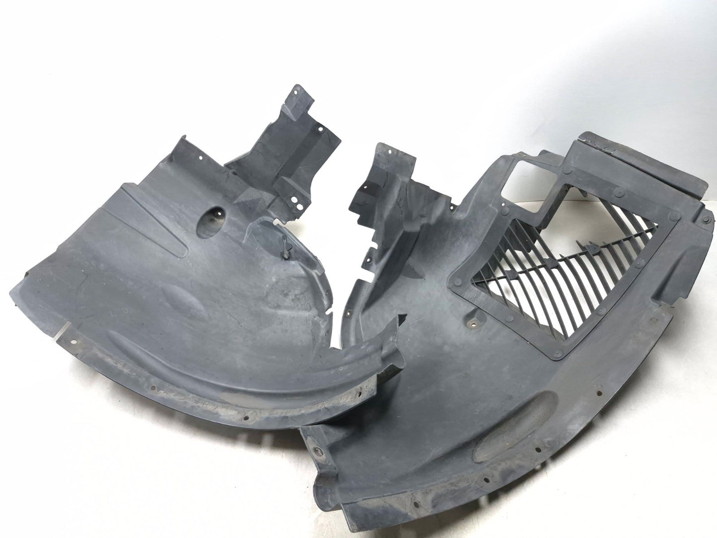 2008 BMW X6 Xdrive50i Front Left & Right Fender Liner 4 Pcs OEM
