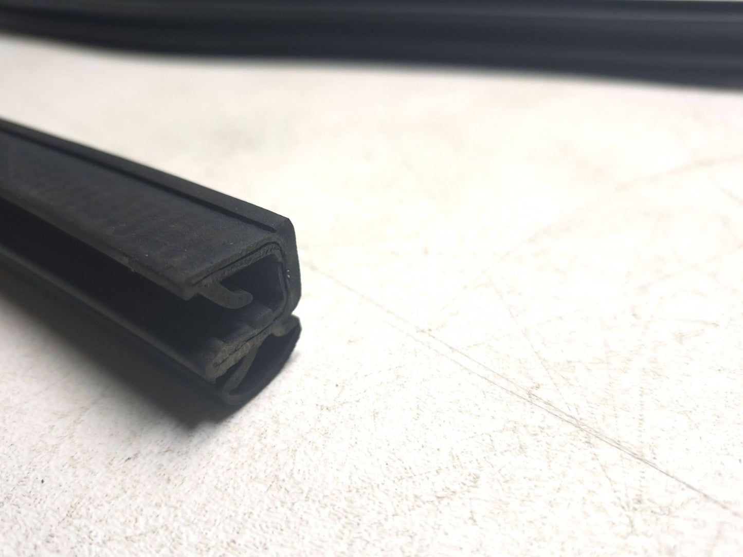 2015 Nissan Juke Door Weatherstrip Front Driver Side Left OEM