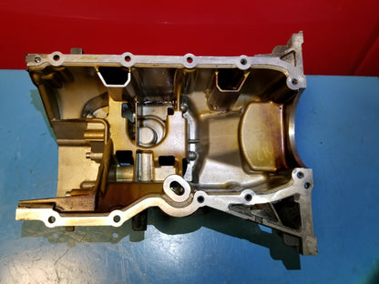 2013 Nissan Versa 1.6l Engine Upper Oil Pan OEM
