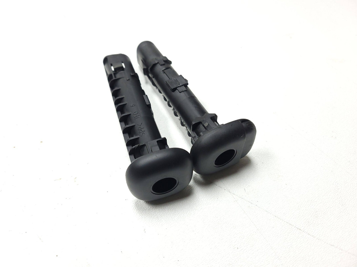 2013 - 2015 Acura Rdx Seat Side Trim Front Passenger Side Right OEM