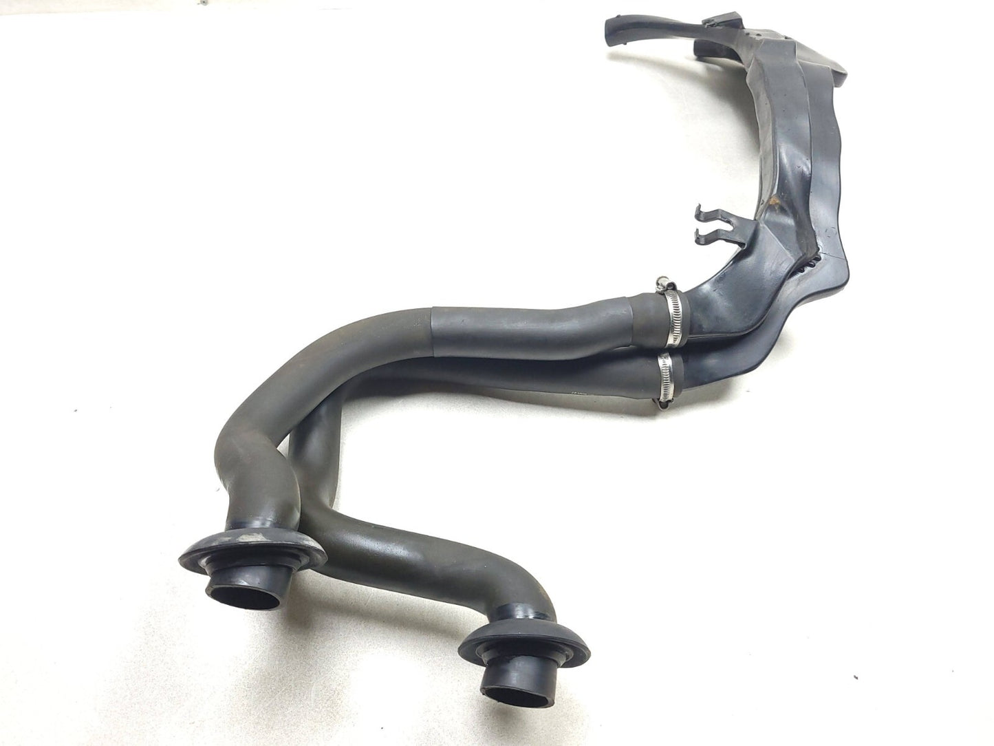 2007 Range Rover Engine Air Intake Duct Tube Pipe OEM