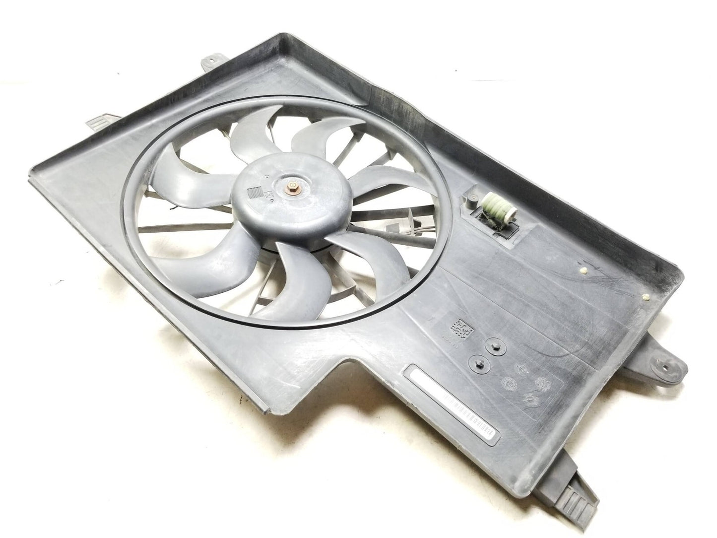 2007 - 2010 Ford Focus Radiator Fan Motor Assembly OEM