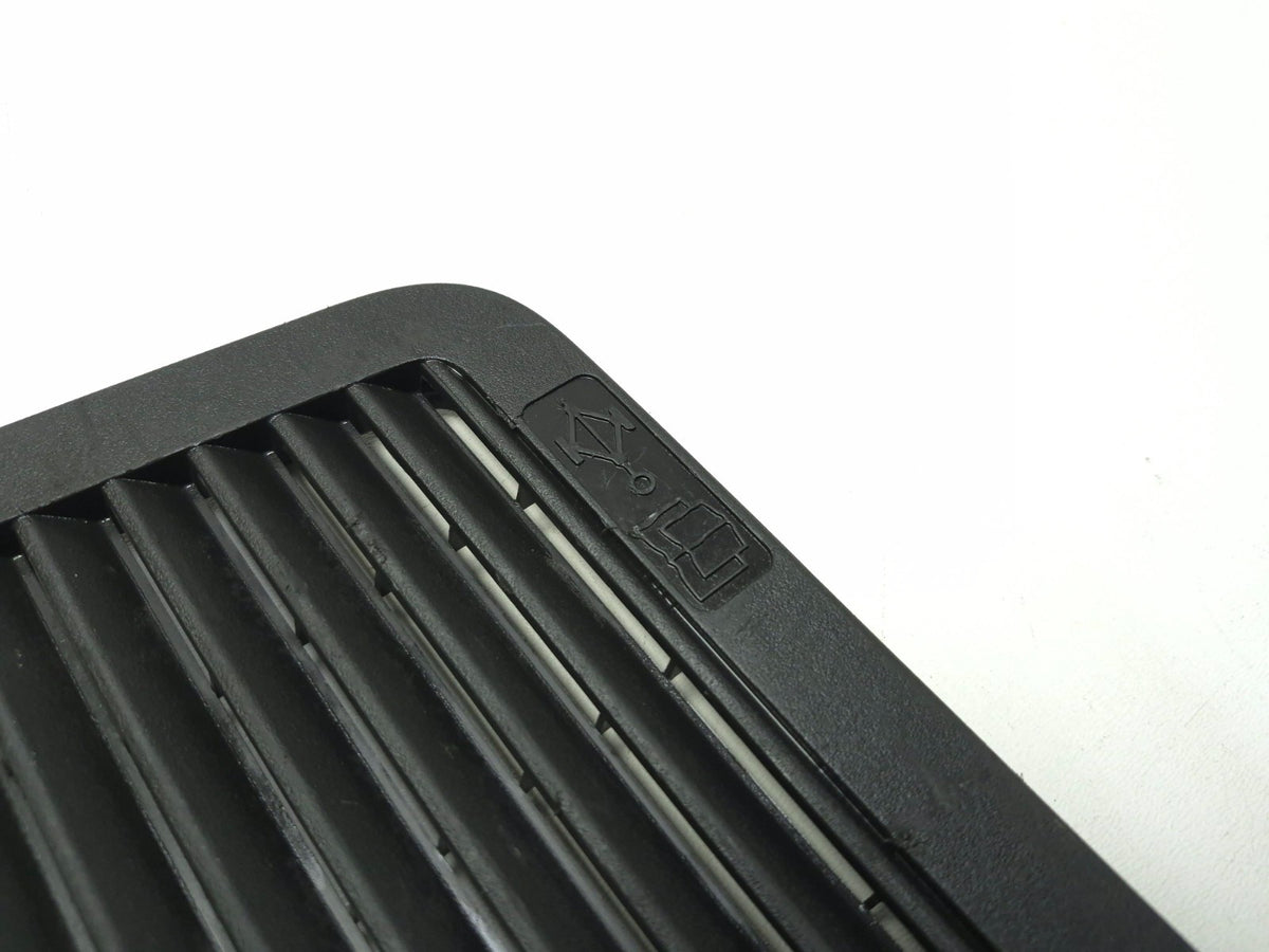 2016 Ford Transit Connect Rear Quarter Air Vent Grill Cover Pair OEM