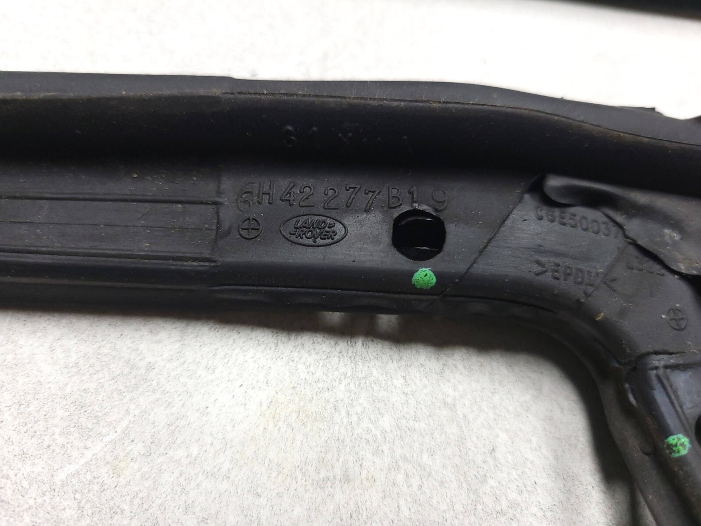 2007 Range Rover Rear Door Molding & Weatherstrip Seal Driver Side Left Set OEM