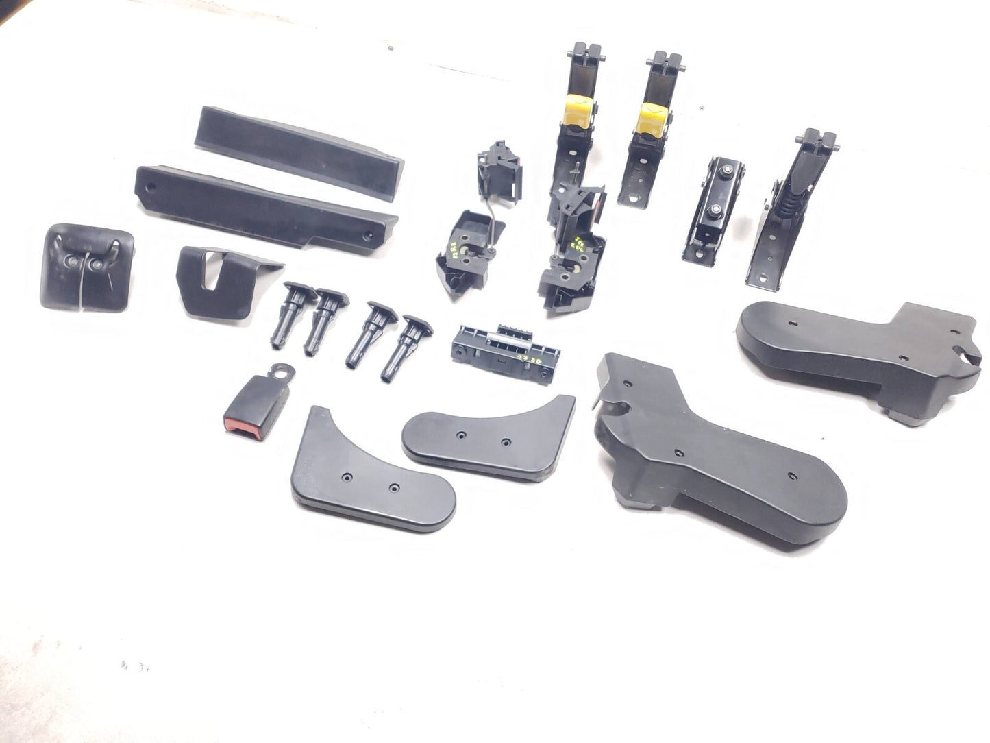 2007 Range Rover Rear Seat Trim Cover & Lock Lever Latch Set OEM