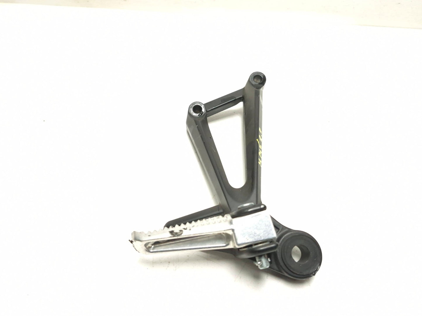 2017 Yamaha Yzf R3 Rear Footrest Pair OEM