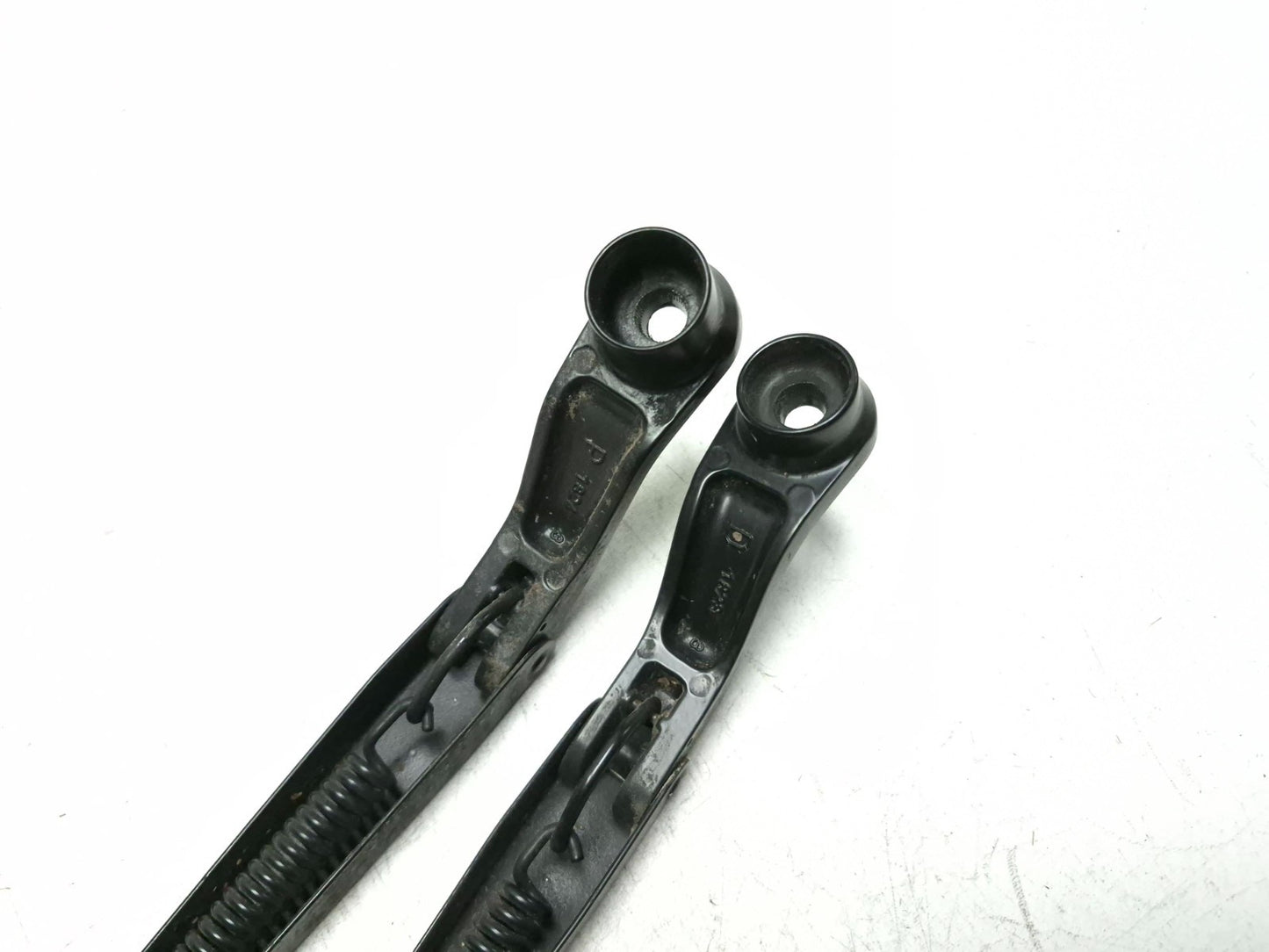 2010 Dodge Caliber Sxt Windshield Wiper Arm Pair OEM