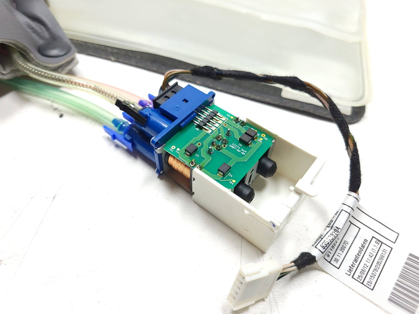 2012 - 2014 BMW X6 Front Seat Lumbar Support Passenger Side Right OEM