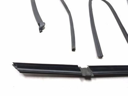 2011 BMW 535i F10 Rear Door Window Belt &weatherstrip Seal Passenger Side Rh OEM