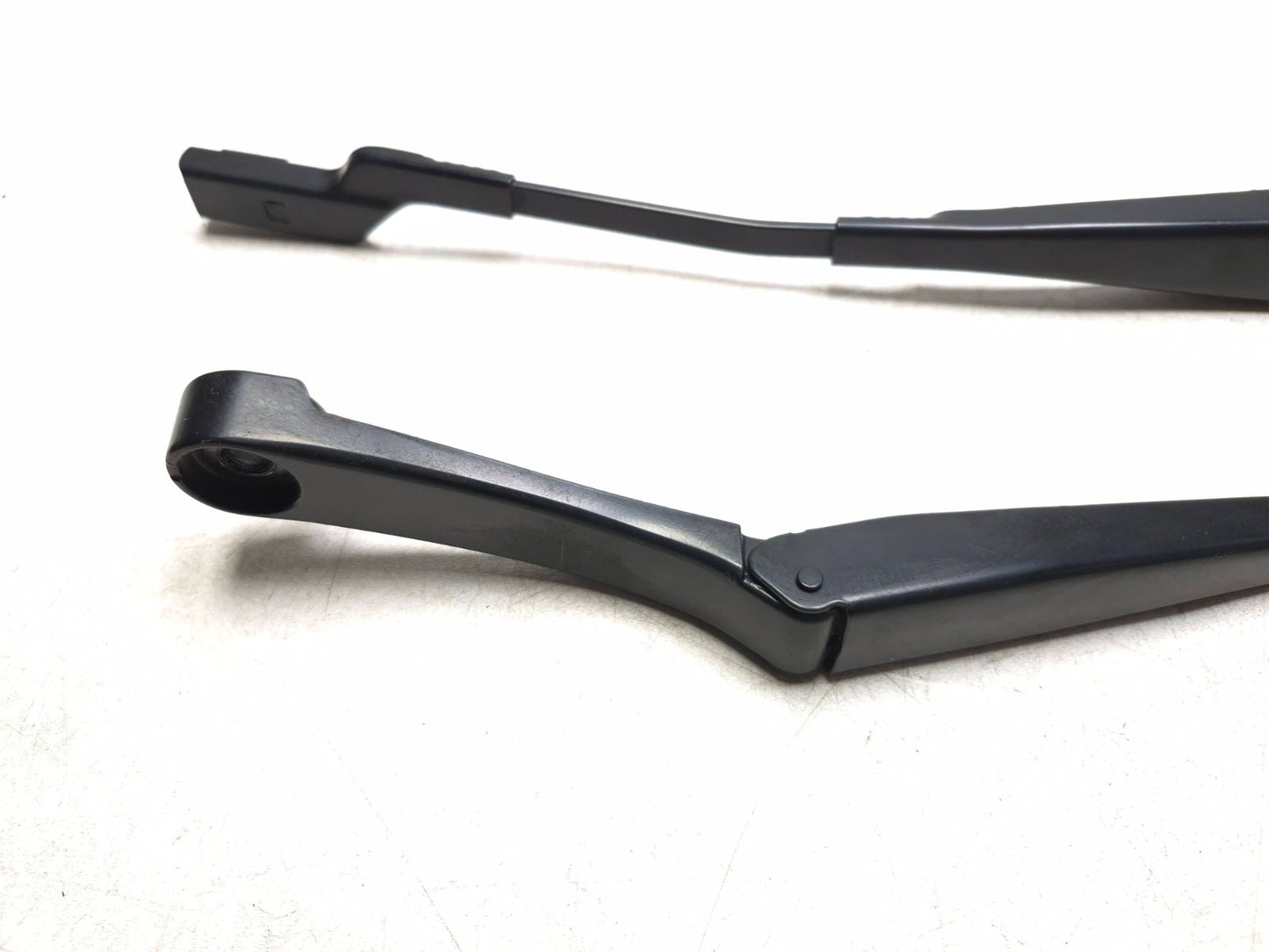 2019 Ford Ecosport Windshield Wiper Arm Pair OEM