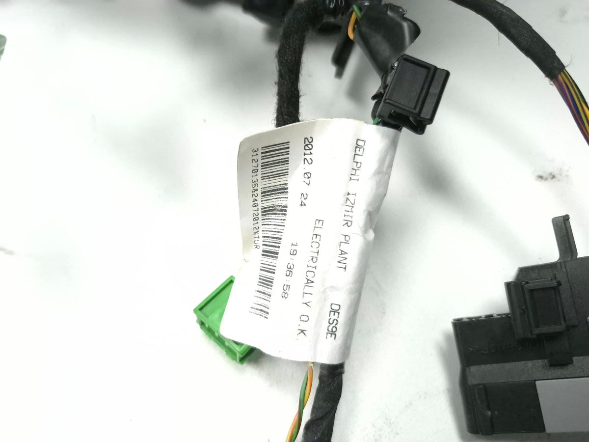 2013 Volvo S60 Floor Center Console Armrest Cup Holder OEM
