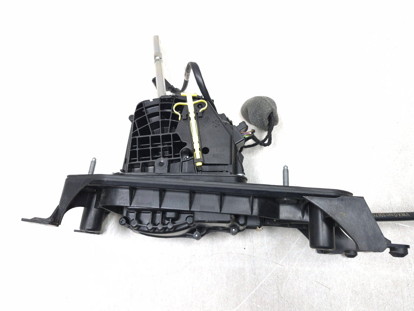2015 Volkswagen Golf At Transmission Shifter Lever & Cable OEM